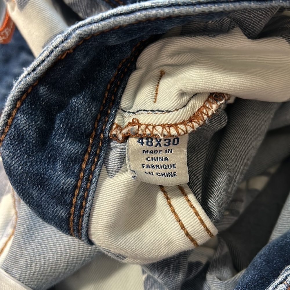 TOMMY BAHAMA Mens Straight Leg Mid Wash Jean Sz 48 x 30 - Picture 7 of 8